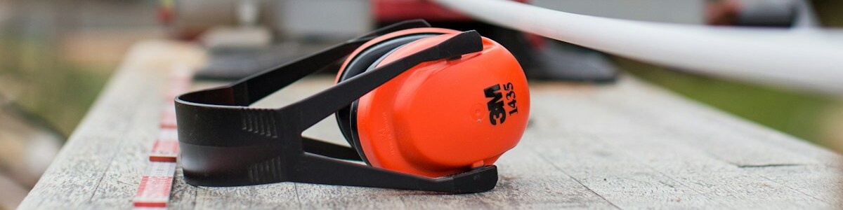 when should hearing protection be worn when should hearing protection be worn