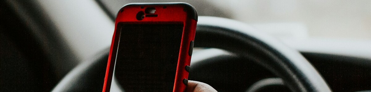 what are the three types of distractions while driving what are the three types of distractions while driving